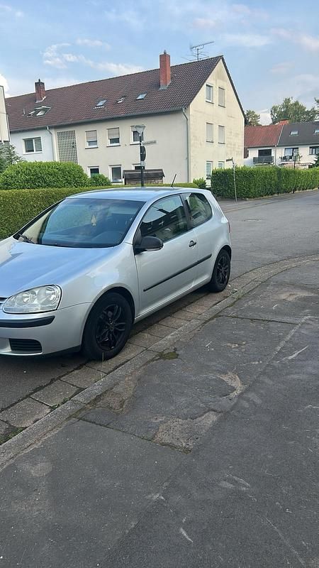 Silber Gebraucht 2007 VW Golf V Kleinwagen | 1.450 € (Fairer Preis) - Bild 1/3
