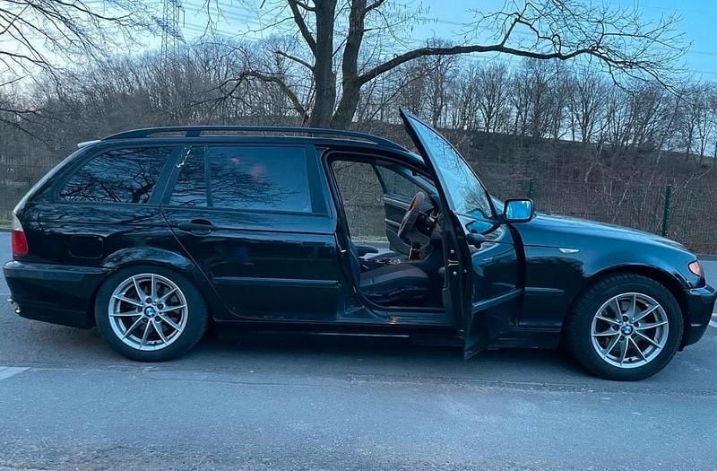 Gebraucht BMW 320 150 PS (110 kW) 2003 Schwarz Kombi