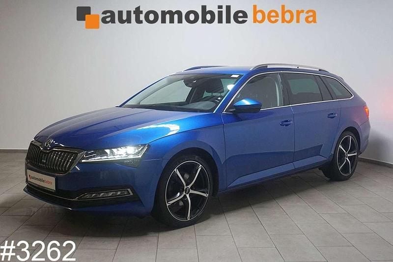 Blau Gebraucht 2020 Skoda Superb Premium Edition Kombi | 15.290 € (Guter Preis) - Bild 1/4
