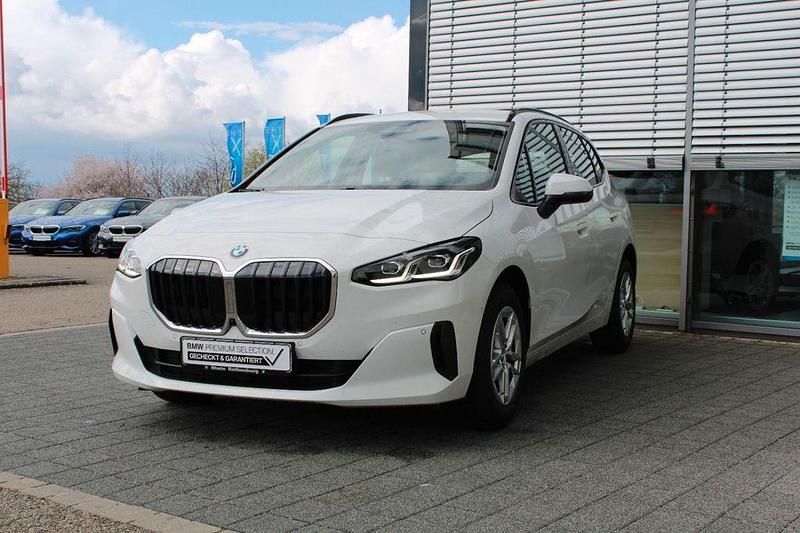 Gebraucht BMW 218 Active Tourer 136 PS (100 kW) 2025 Weiß Van / Kleinbus
