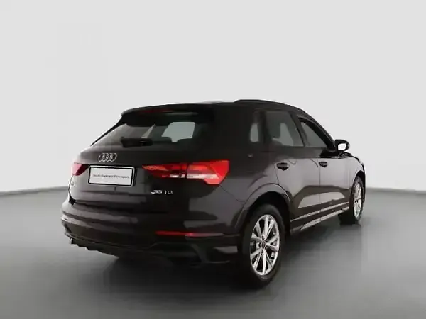 Second-hand Audi Q3 S-Line 150 CP (110 kW) 2025 Negru SUV