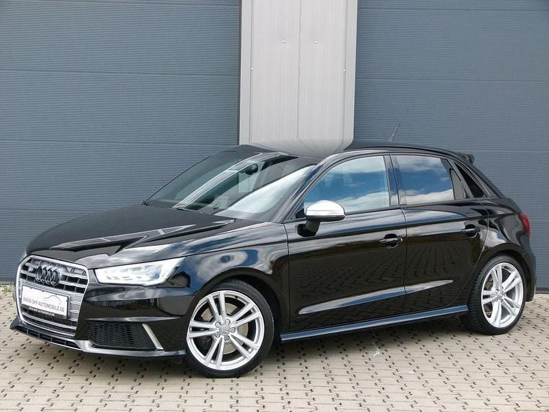 Brilliant black Gebraucht 2015 Audi S1 Sportback Sport Kleinwagen | 19.999 € (Fairer Preis) - Bild 1/4