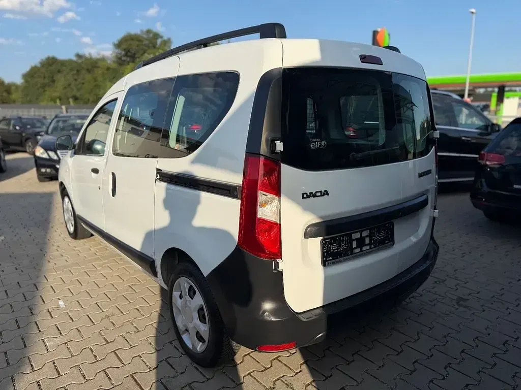 Gebraucht Dacia Dokker Ambiance 102 PS (75 kW) 2017 Weiß Van / Kleinbus