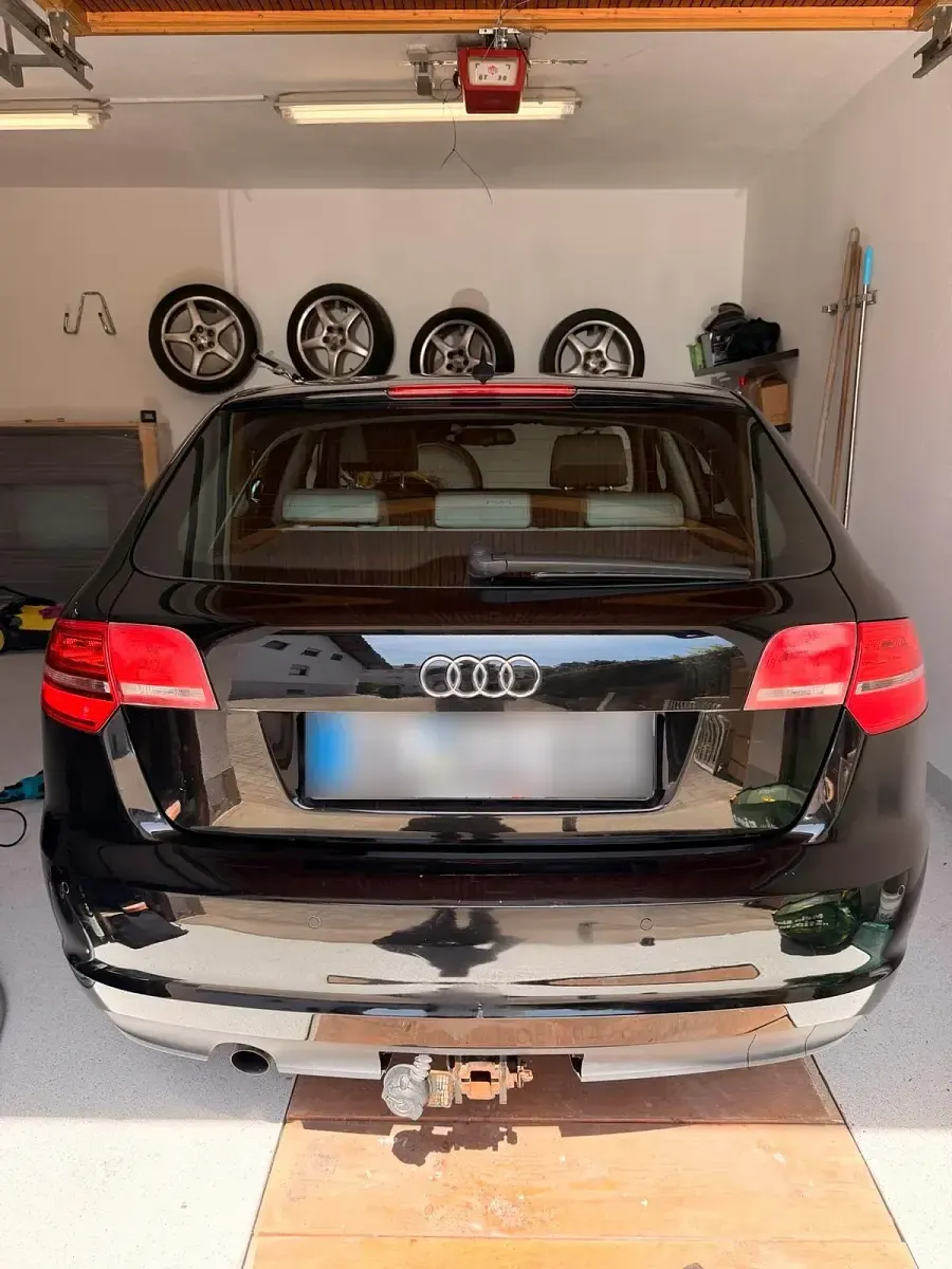 Używany Audi A3 140 KM (102 kW) 2010 Czarny Hatchback