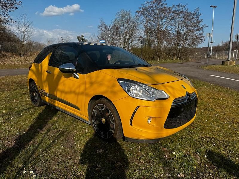 Gebraucht Citroën DS3 120 PS (88 kW) 2010 Gelb Kleinwagen