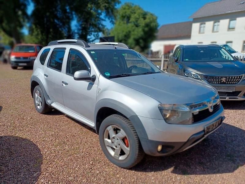 Grau Gebraucht 2012 Dacia Duster Prestige SUV | 7.800 € (Guter Preis) - Bild 1/4