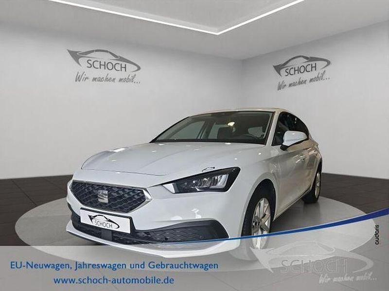 Weiß Gebraucht 2021 Seat Leon Style Limousine | 19.350 € (Fairer Preis) - Bild 1/4