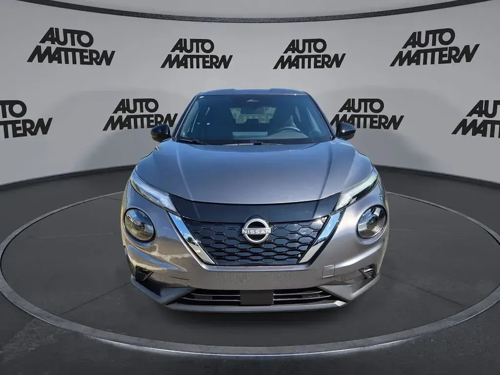Neu Nissan Juke N-Connecta 143 PS (105 kW) 2026 Grau SUV