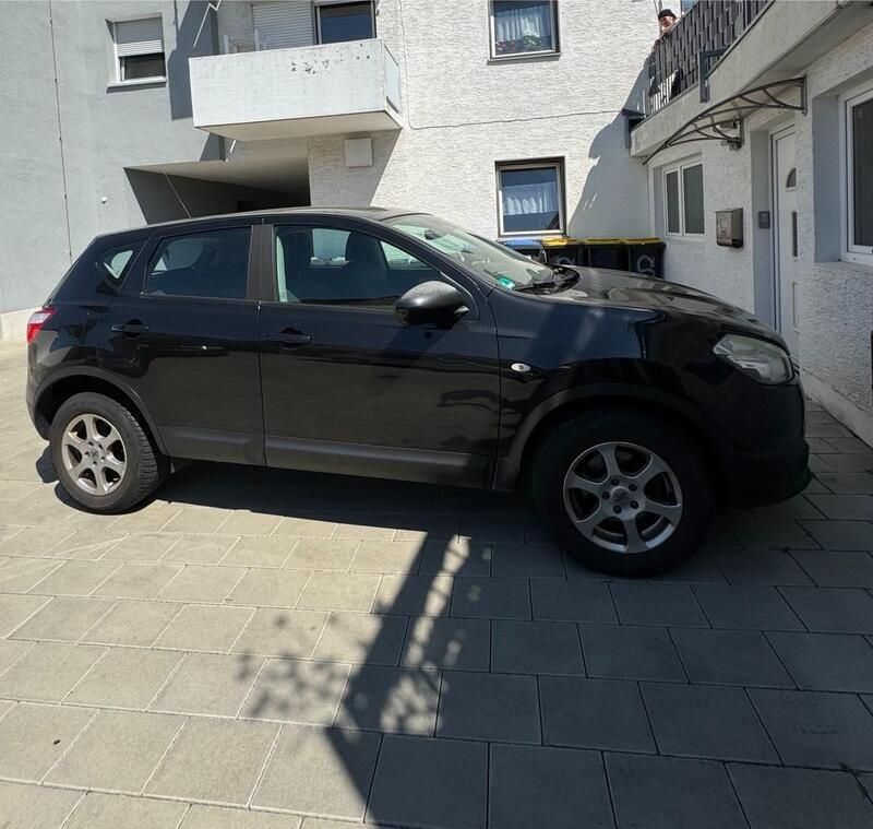 Schwarz Gebraucht 2010 Nissan Qashqai SUV | 4.950 € (Guter Preis) - Bild 1/4