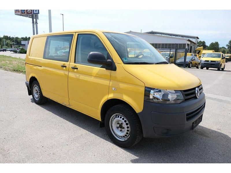 Gebraucht VW Transporter 84 PS (61 kW) 2011 Ginstergelb r1032 Van