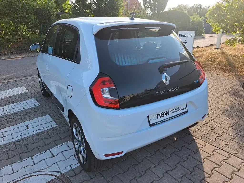 Gebraucht Renault Twingo Zen 60 kW (82 PS) 2022 Weiß Kleinwagen
