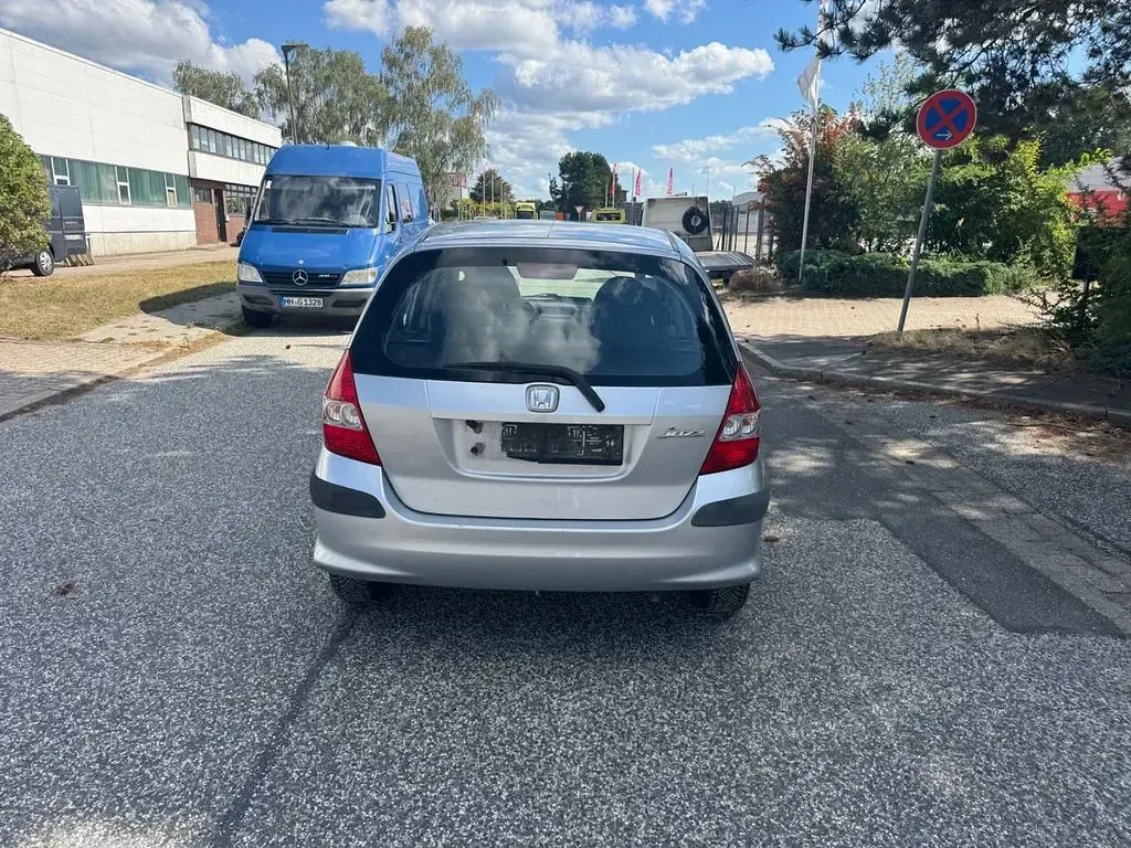 Gebraucht Honda Jazz Cool 77 PS (56 kW) 2005 Silber Kleinwagen
