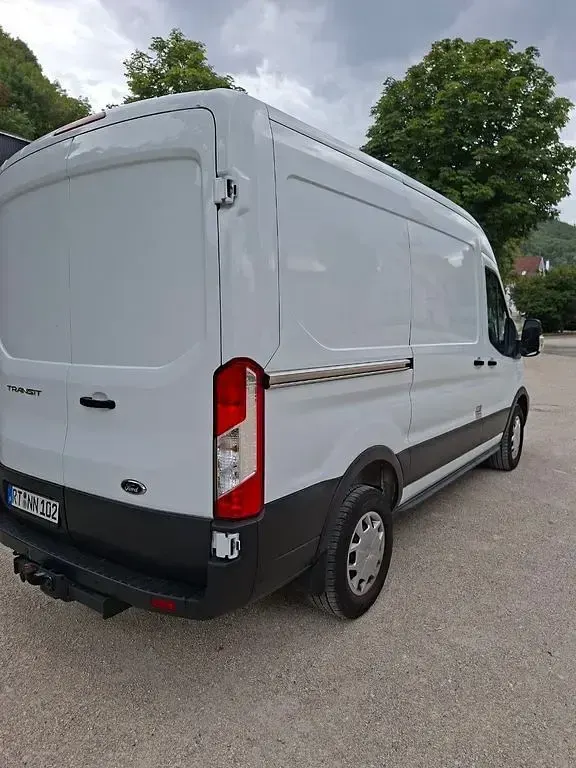 Gebraucht Ford Transit 105 PS (77 kW) 2024 Weiß Van