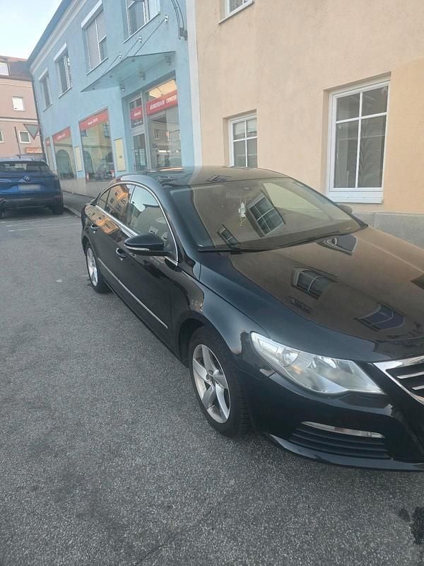 Second-hand VW Passat 160 CP (117 kW) 2011 Negru Berlinǎ