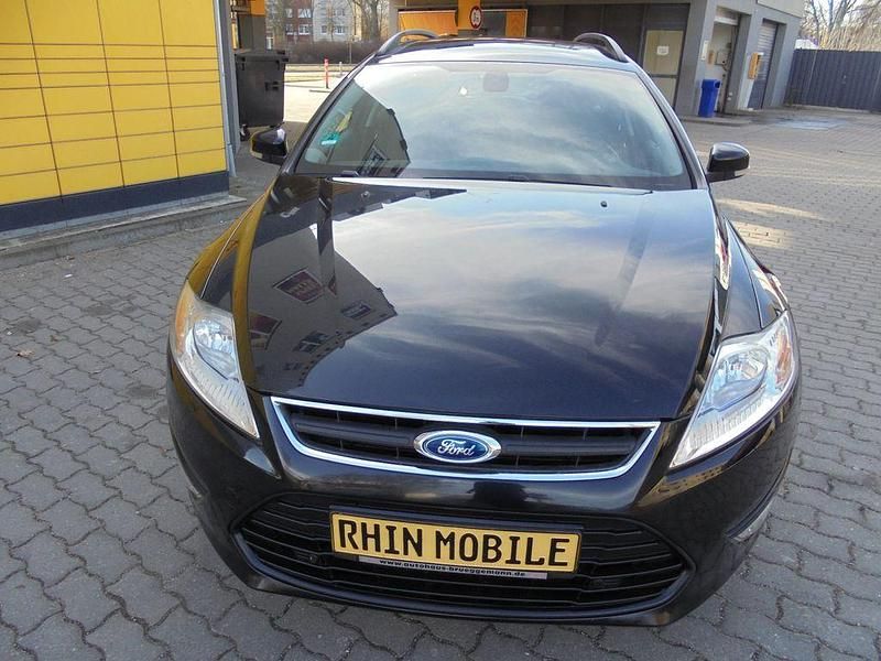 Gebraucht Ford Mondeo Ambiente 120 PS (88 kW) 2011 Schwarz Kombi