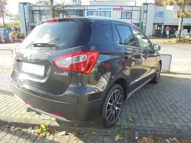 Gebraucht Suzuki SX4 S-Cross Comfort 120 PS (88 kW) 2016 Schwarz SUV
