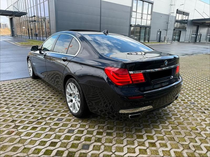 Gebraucht BMW 730 245 PS (180 kW) 2010 Limousine