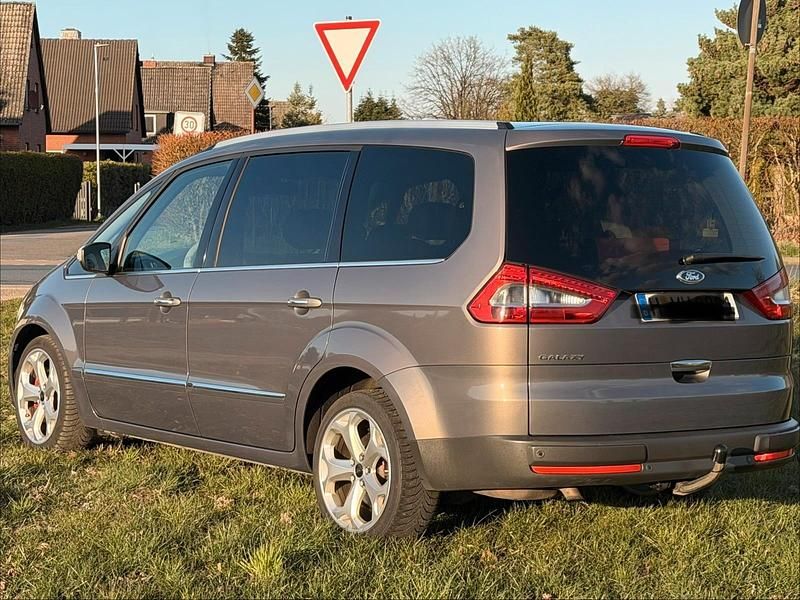 Usata Ford Galaxy 163 CV (119 kW) 2014 Marrone Monovolume