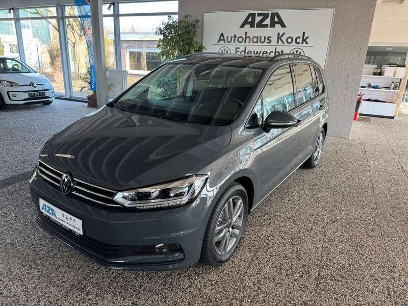 Grau Neu 2025 VW Touran Comfortline Van / Kleinbus | 33.690 € (Superpreis) - Bild 1/4