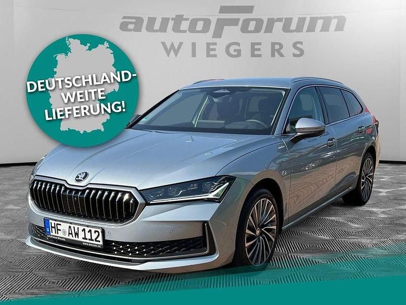 Pebble silber metallic Gebraucht 2024 Skoda Superb LAURIN & KLEMENT Kombi | 39.970 € (Etwas zu teuer) - Bild 1/4