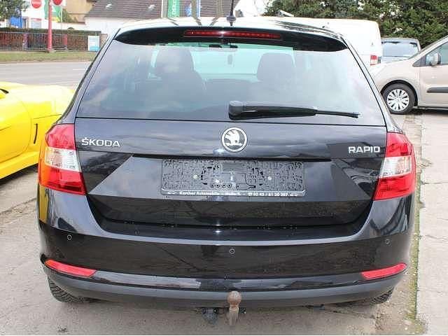 Gebraucht Skoda Rapid Drive 110 PS (80 kW) 2017 Schwarzmagic perleffekt Kleinwagen