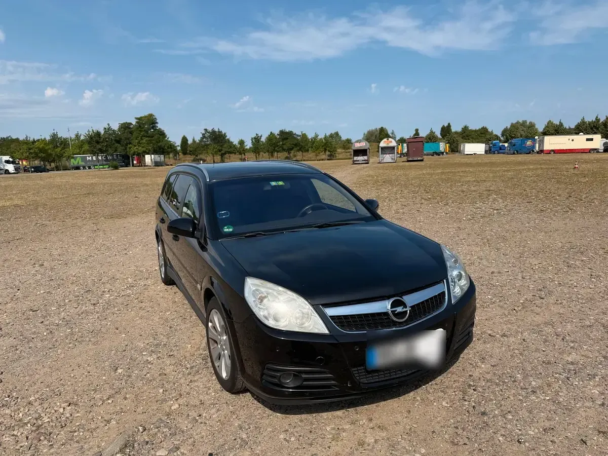 Gebraucht Opel Vectra 140 PS (102 kW) 2008 Schwarz Kombi