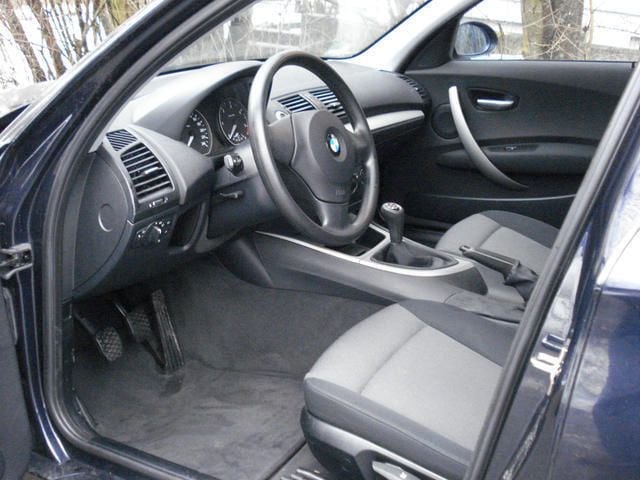 Gebraucht BMW 118 122 PS (89 kW) 2005 Andere farbe metallic Kleinwagen