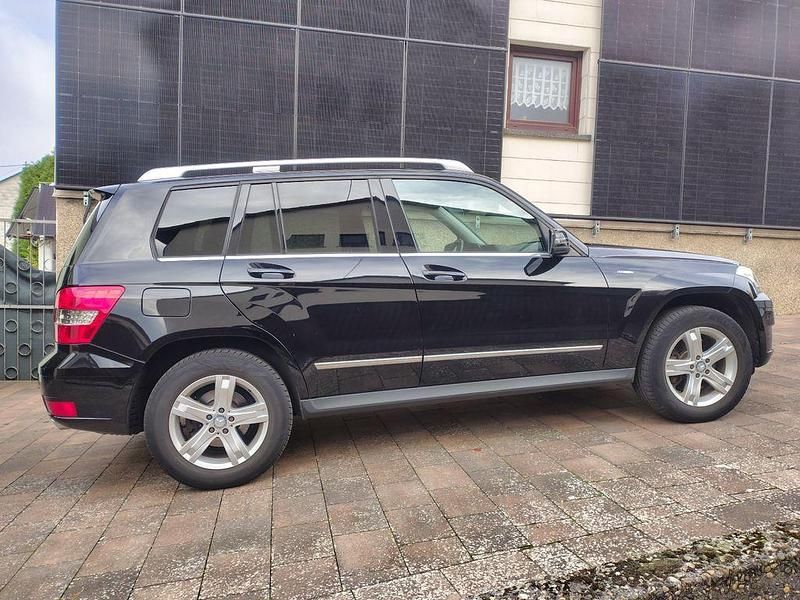Schwarz Gebraucht 2011 Mercedes GLK220 SUV | 11.500 € (Superpreis) - Bild 1/4