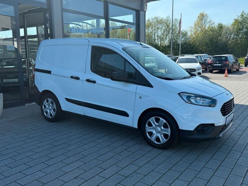 Gebraucht Ford Transit Trend 101 PS (74 kW) 2022 Weiß Van / Kleinbus