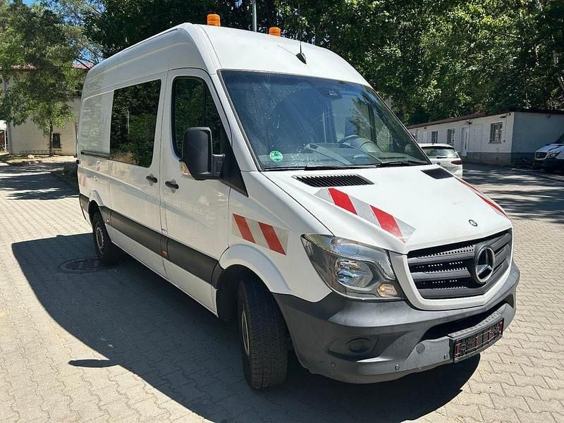 Weiß Gebraucht 2015 Mercedes Sprinter Van | 18.800 € (Etwas zu teuer) - Bild 1/4