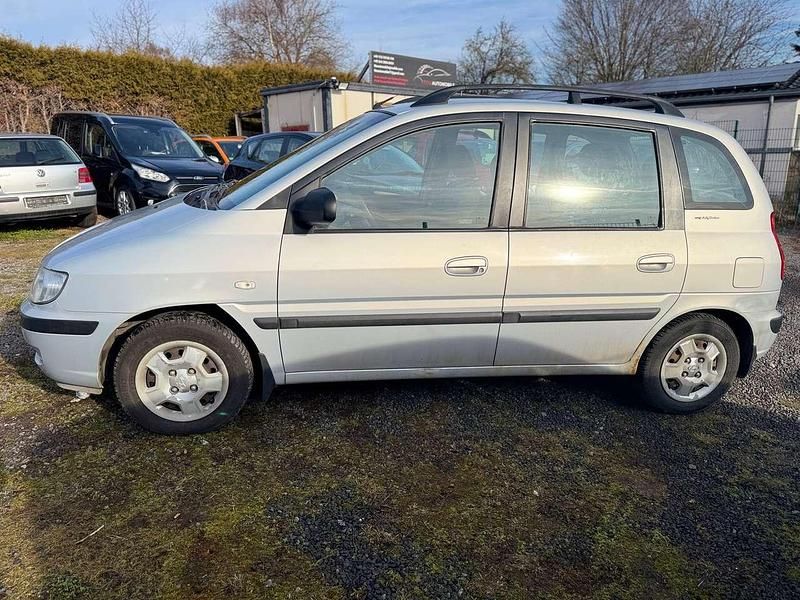 Gebraucht Hyundai Matrix GLS 103 PS (75 kW) 2003 Silber Van / Kleinbus