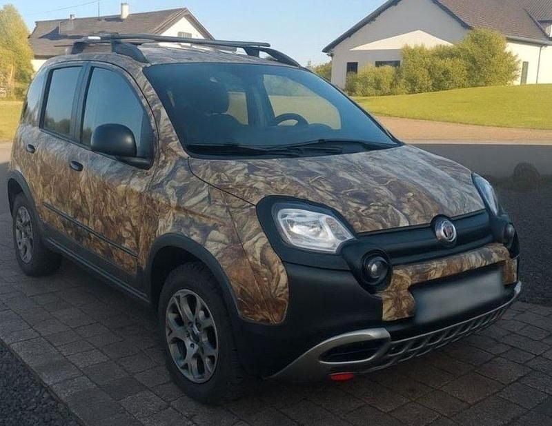 Grau Gebraucht 2018 Fiat Panda Cross Cross Kleinwagen | 9.980 € (Superpreis) - Bild 1/4
