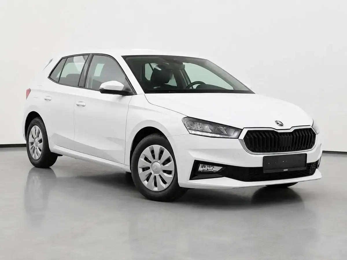 Gebraucht Skoda Fabia Selection 95 PS (69 kW) 2025 Weiß Kleinwagen