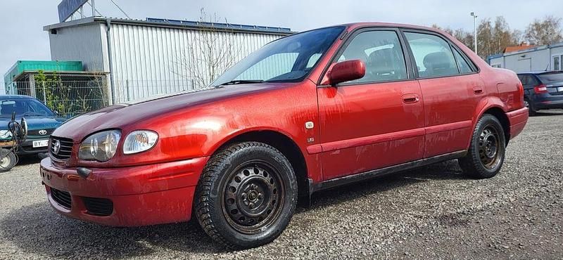 Gebraucht Toyota Corolla 110 PS (80 kW) 2000 Rot Limousine