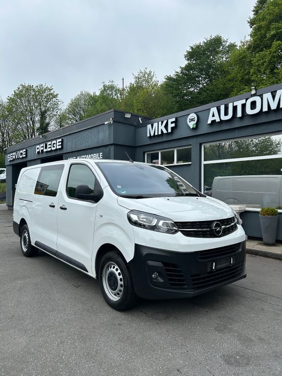 Weiß Gebraucht 2020 Opel Vivaro Elegance Van | 14.999 € (Superpreis) - Bild 1/4
