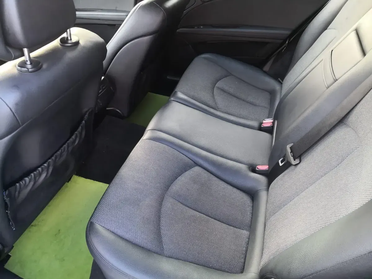 Gebraucht Mercedes E200 184 PS (135 kW) 2007 Schwarz Kombi