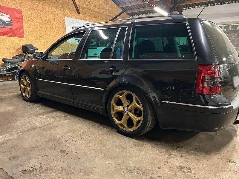 Gebraucht VW Bora 131 PS (96 kW) 2005 Schwarz Kombi