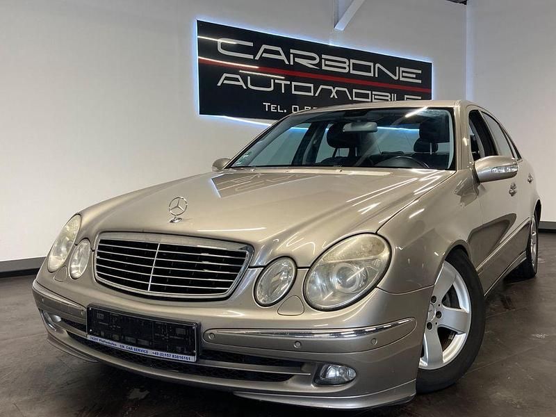 Silber Gebraucht 2005 Mercedes E280 Avantgarde Limousine | 2.650 € (Superpreis) - Bild 1/4