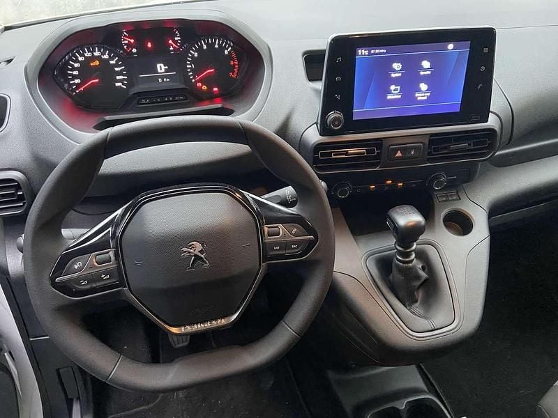 Gebraucht Peugeot Partner Premium 102 PS (75 kW) 2023 Weiss icy Van / Kleinbus