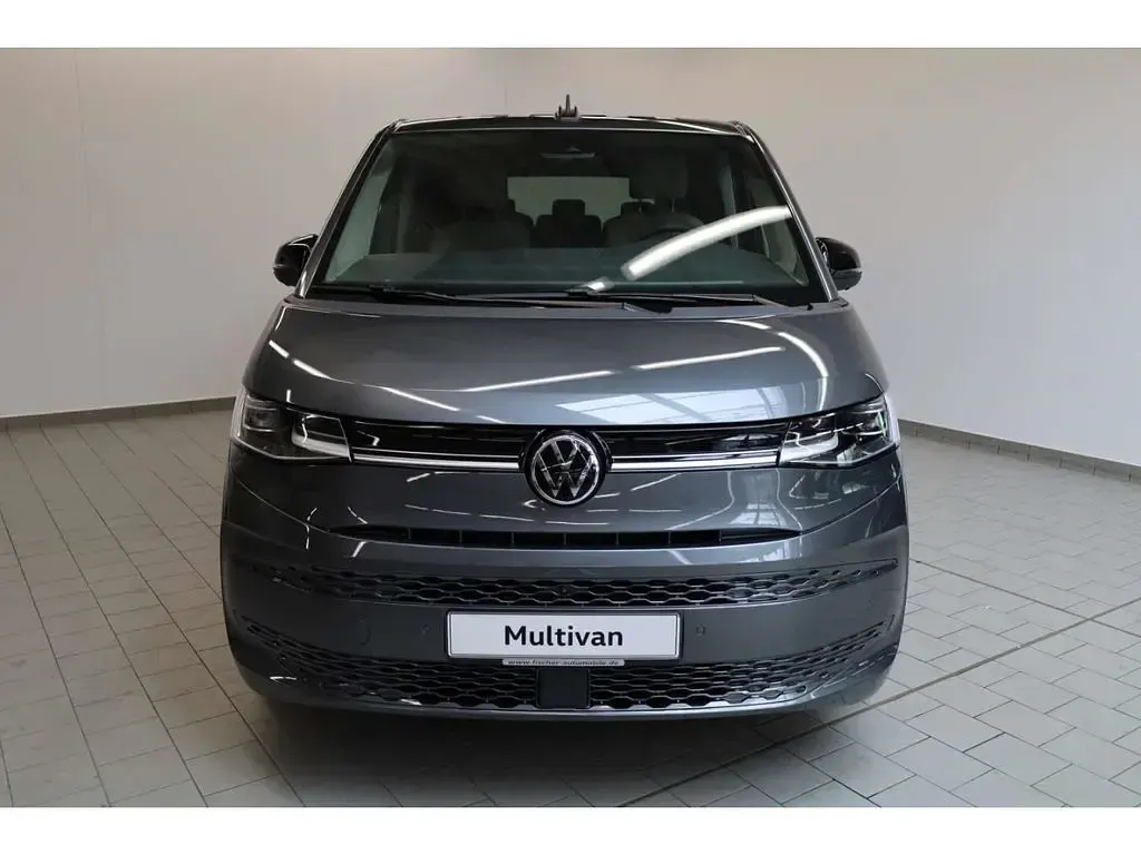 Neu VW Multivan Goal 150 PS (110 kW) 2026 Grau Van / Kleinbus