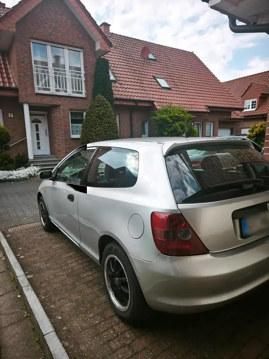 Gebraucht Honda Civic 90 PS (66 kW) 2003 Silber Kleinwagen