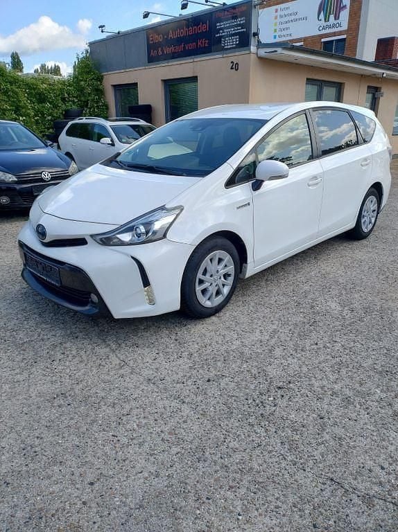 Weiß Gebraucht 2019 Toyota Prius+ Comfort Van / Kleinbus | 14.600 € (Superpreis) - Bild 1/4