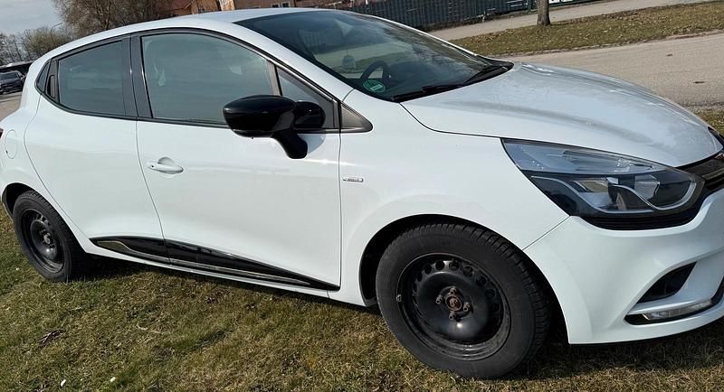 Gebraucht Renault Clio IV LIMITED 89 PS (65 kW) 2017 Weiß Kleinwagen