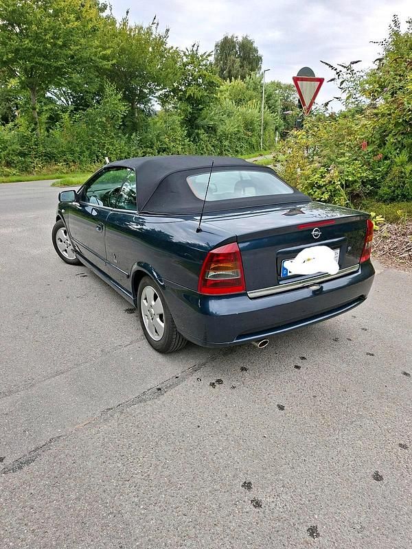 Gebraucht Opel Astra Cabriolet 101 PS (74 kW) 2002 Blau Cabrio