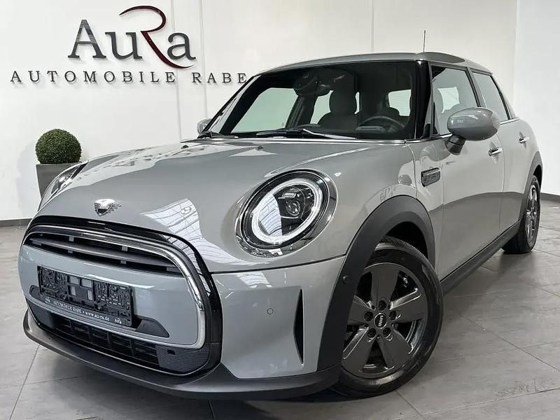 Grau Gebraucht 2022 Mini Cooper Classic Kleinwagen | 24.989 € (Etwas zu teuer) - Bild 1/4