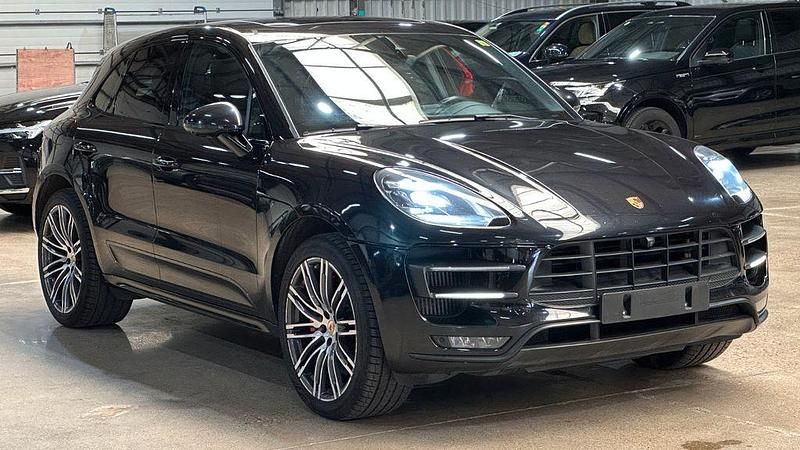Gebraucht Porsche Macan Turbo Performance Package 441 PS (324 kW) 2017 Schwarz SUV