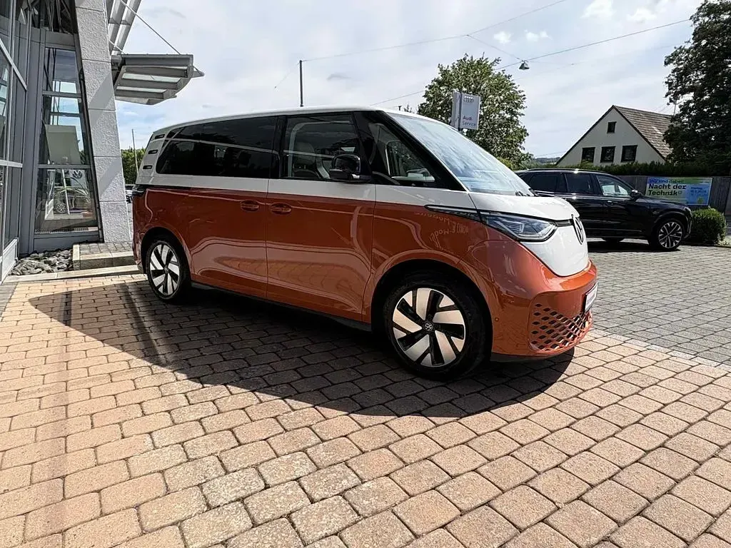 Gebraucht VW ID. Buzz Pro 150 kW (204 PS) 2023 Orange Van / Kleinbus