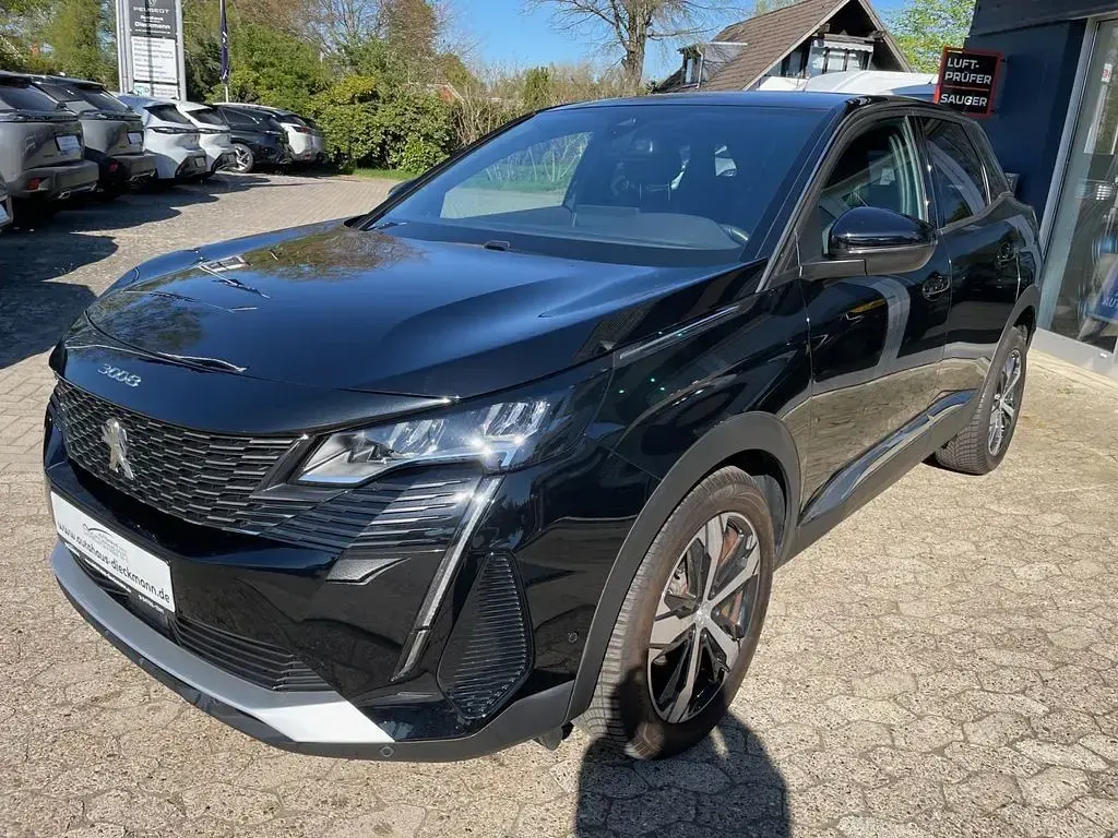 Gebraucht Peugeot 3008 Allure 131 PS (96 kW) 2023 Schwarz SUV