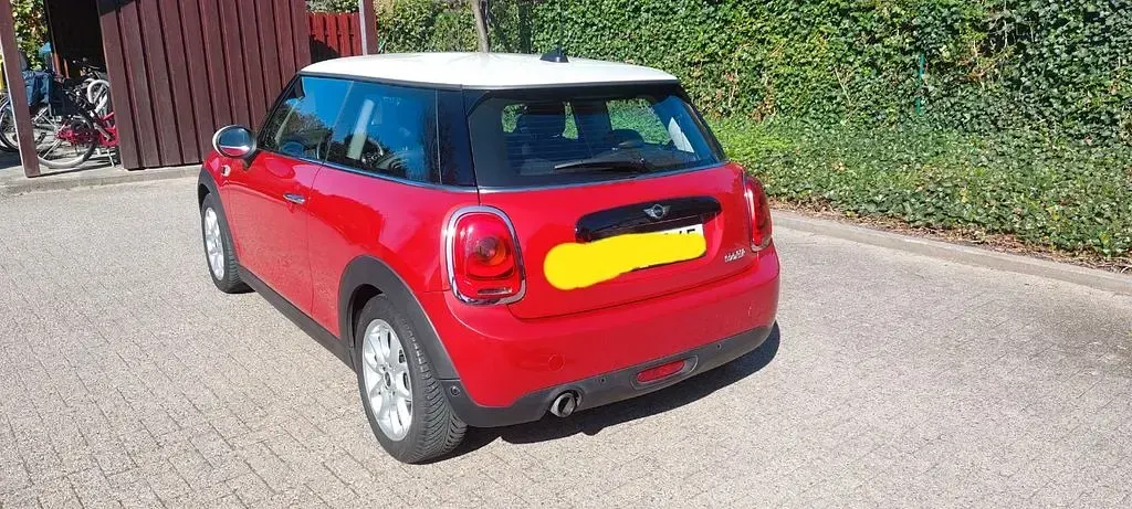 Occasion Mini Cooper Seven 136 PK (100 kW) 2017 Rood Hatchback