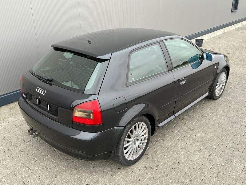 Gebraucht Audi S3 210 PS (154 kW) 2001 Schwarz Kleinwagen